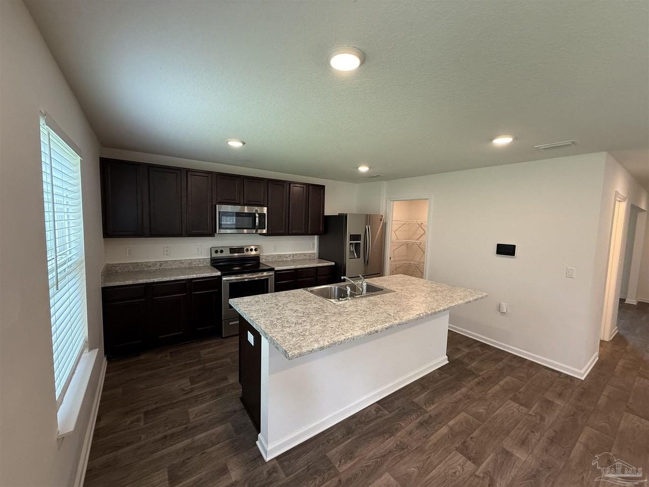 6422 Jerry Lynn Ln - Photo 7 of 21