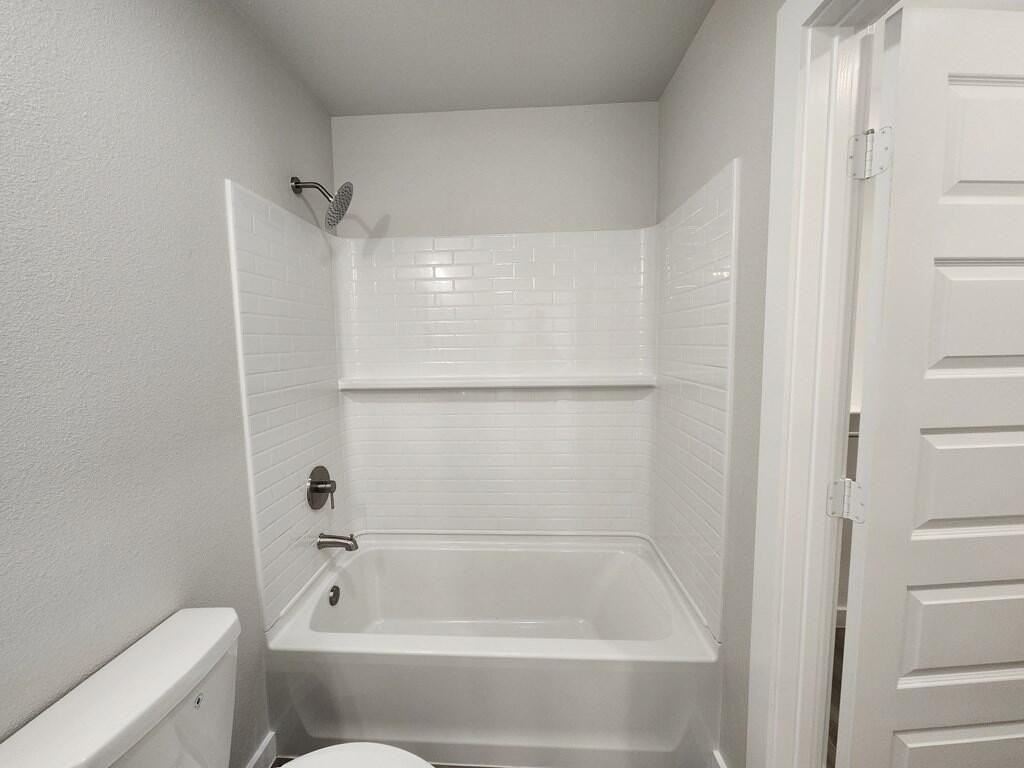 10804 Campfire Ave - Photo 5 of 6
