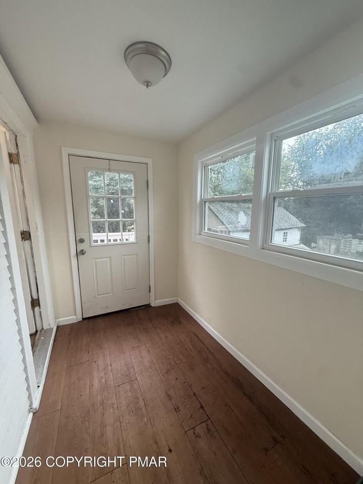 2090 N Main Ave #3rdFL - Photo 5 of 27