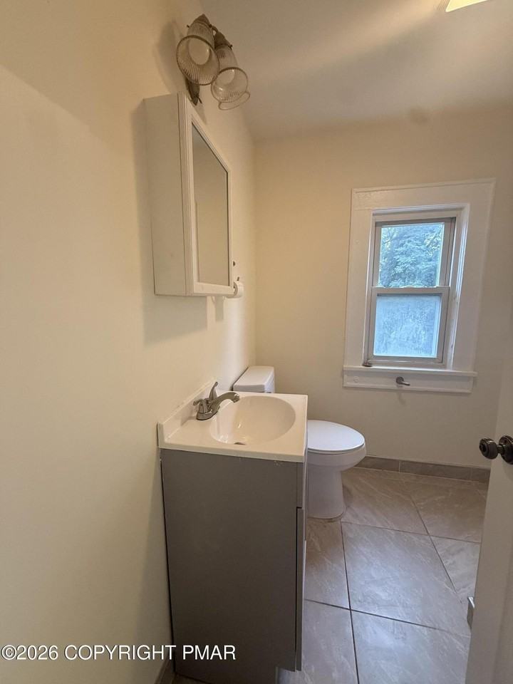 2090 N Main Ave #3rdFL - Photo 7 of 27