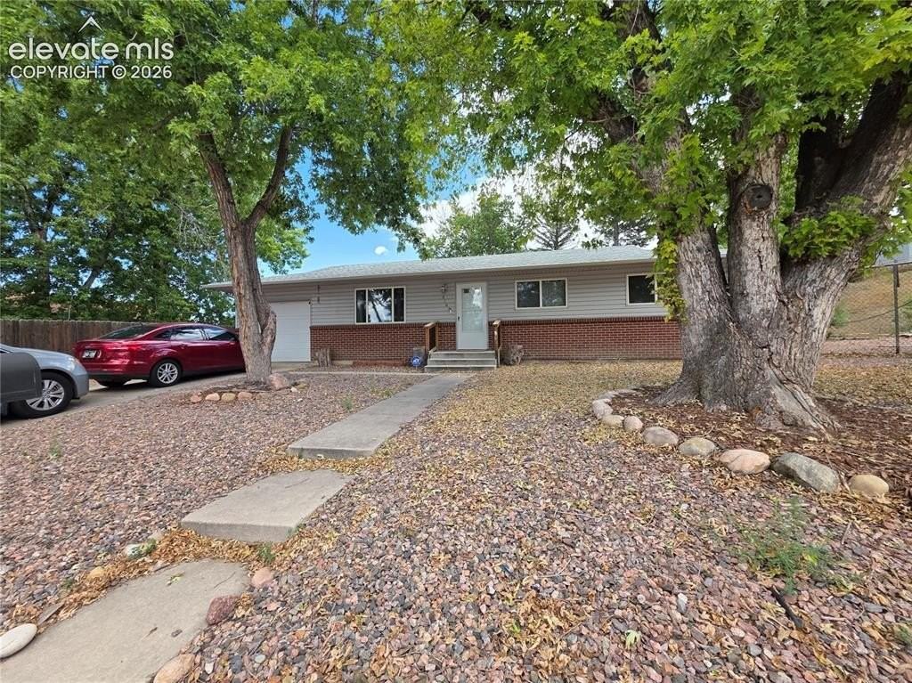 2107 Kensing Cir - Photo 3 of 24