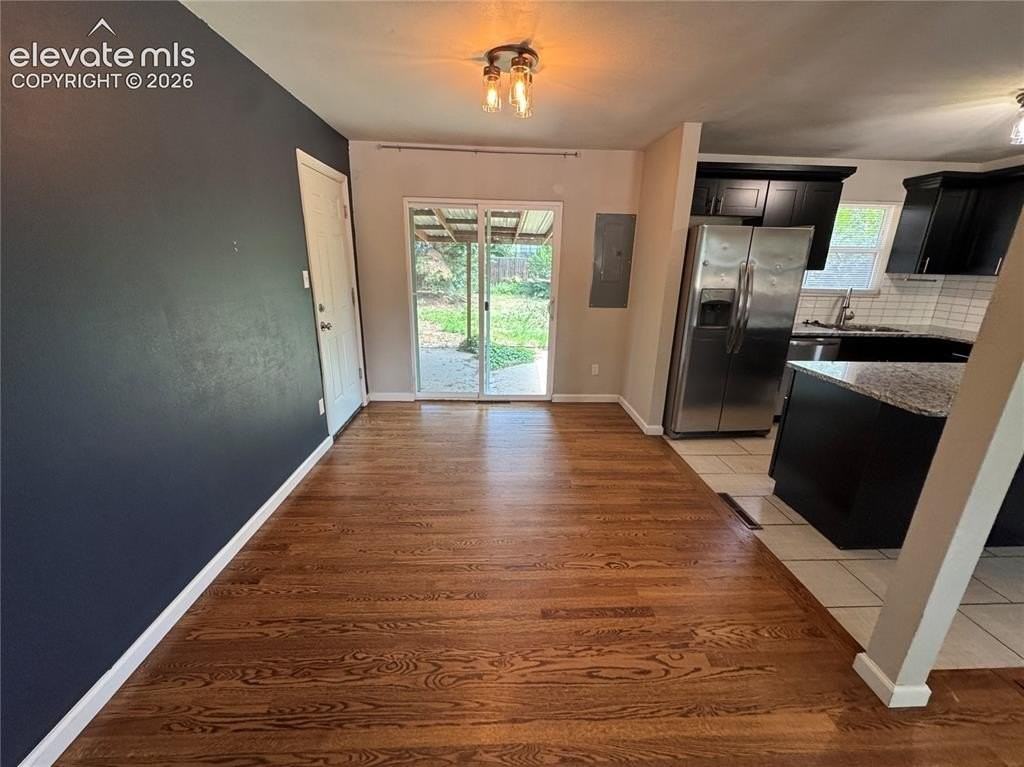 1529 Sawyer Way - Photo 3 of 13