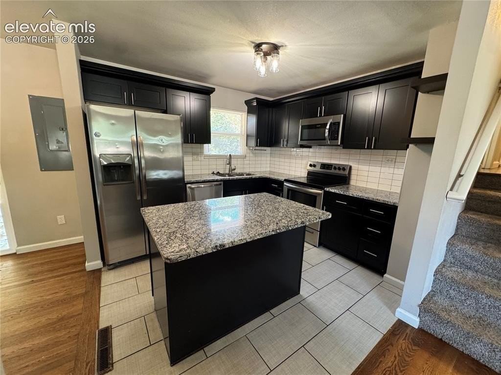 1529 Sawyer Way - Photo 4 of 13