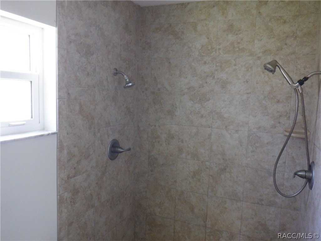 6501 E Wingate St - Photo 7 of 34