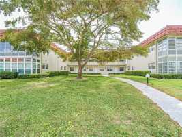 featured image of 41 Woodland Dr #205