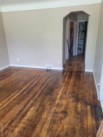 3874 Seneca St - Photo 3 of 11