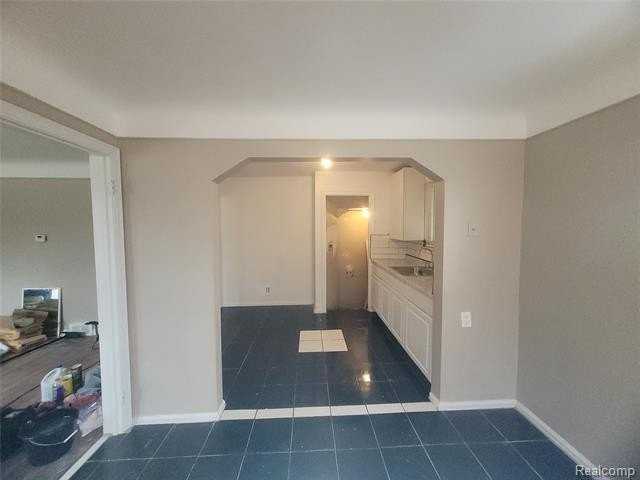 3874 Seneca St - Photo 5 of 11