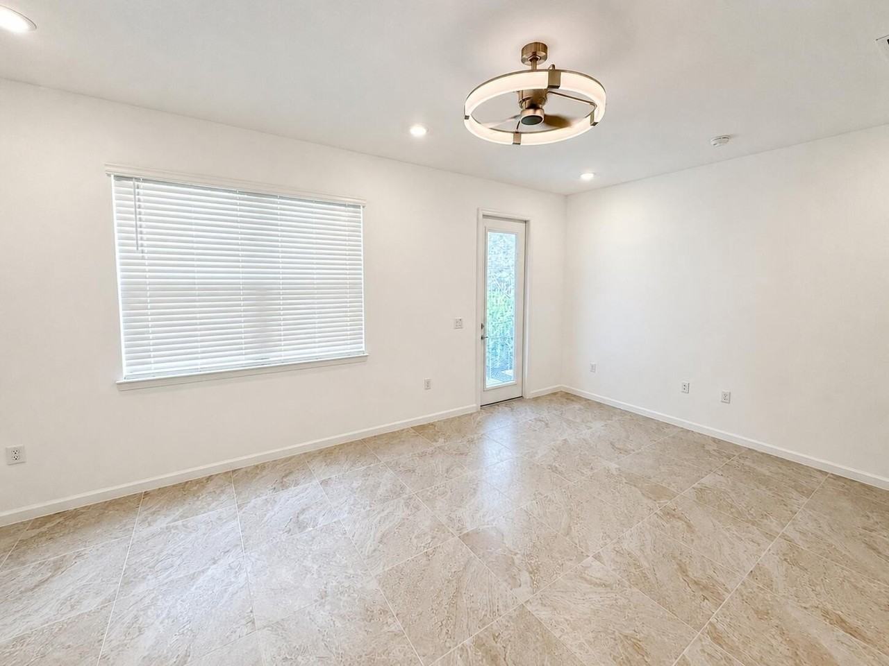 4333 Efendi Dr - Photo 4 of 50