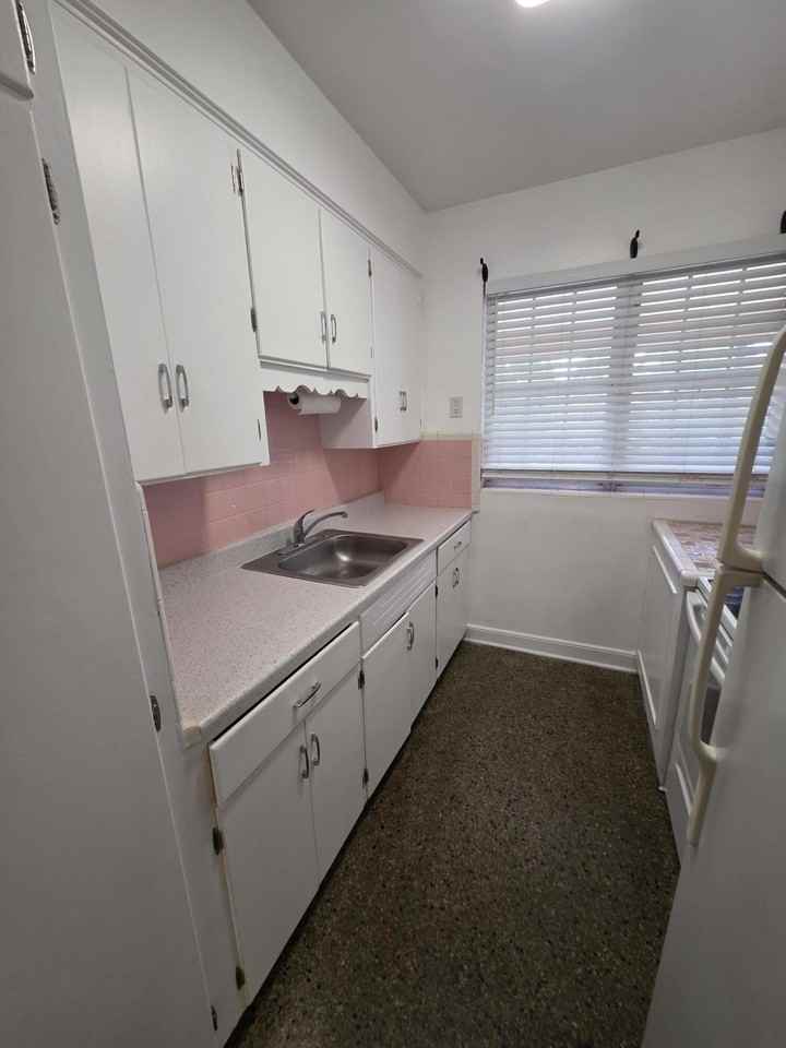 3637 S Olive Ave - Photo 6 of 10