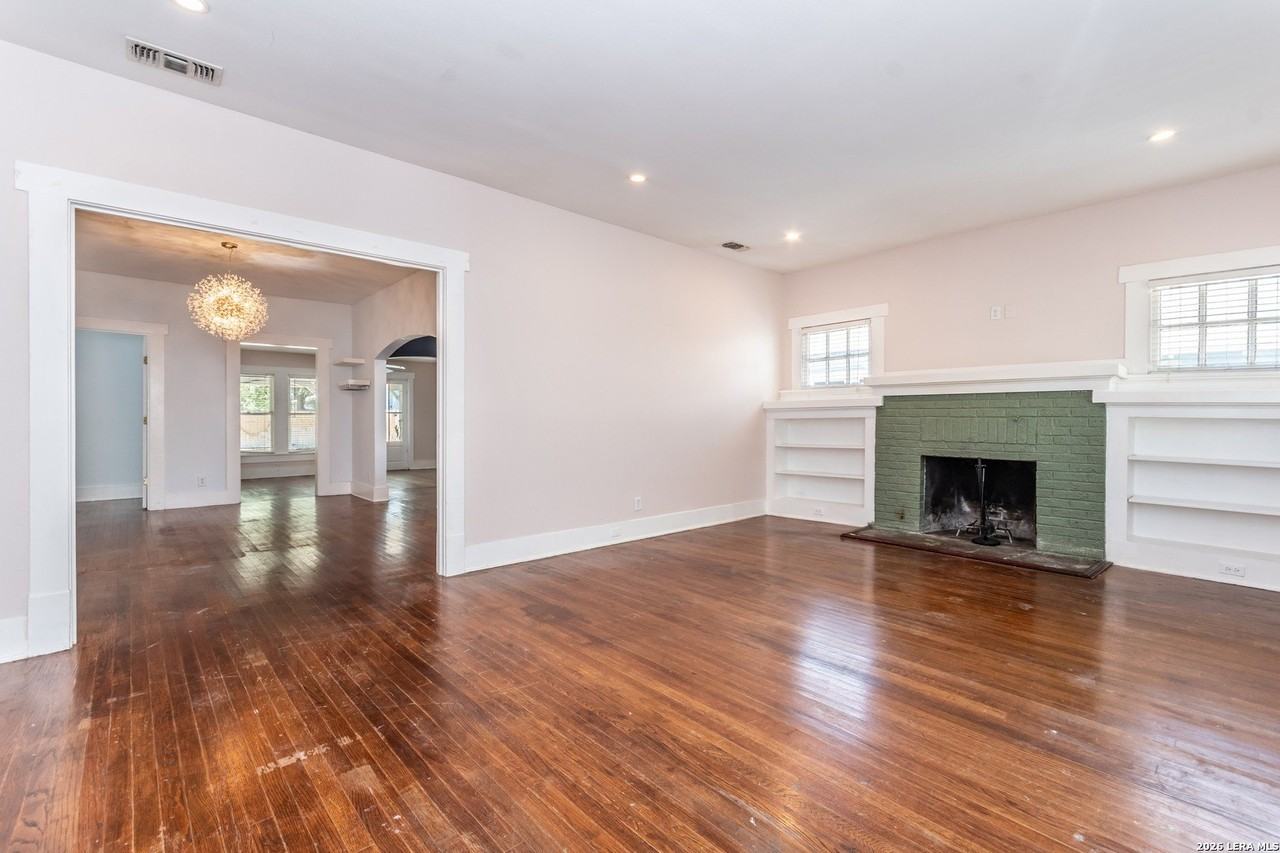350 Carnahan St - Photo 5 of 26