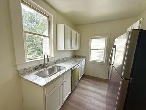 445 E Silver St #3 - Photo 4 of 16
