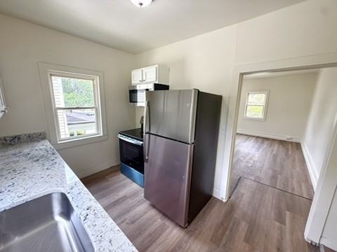 445 E Silver St #3 - Photo 5 of 16