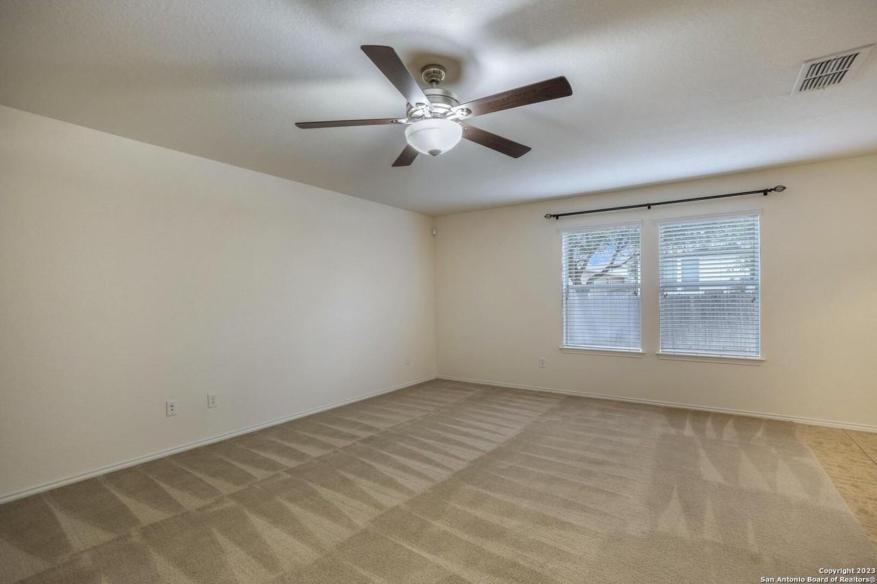 9539 Lookover Bay - Photo 5 of 26