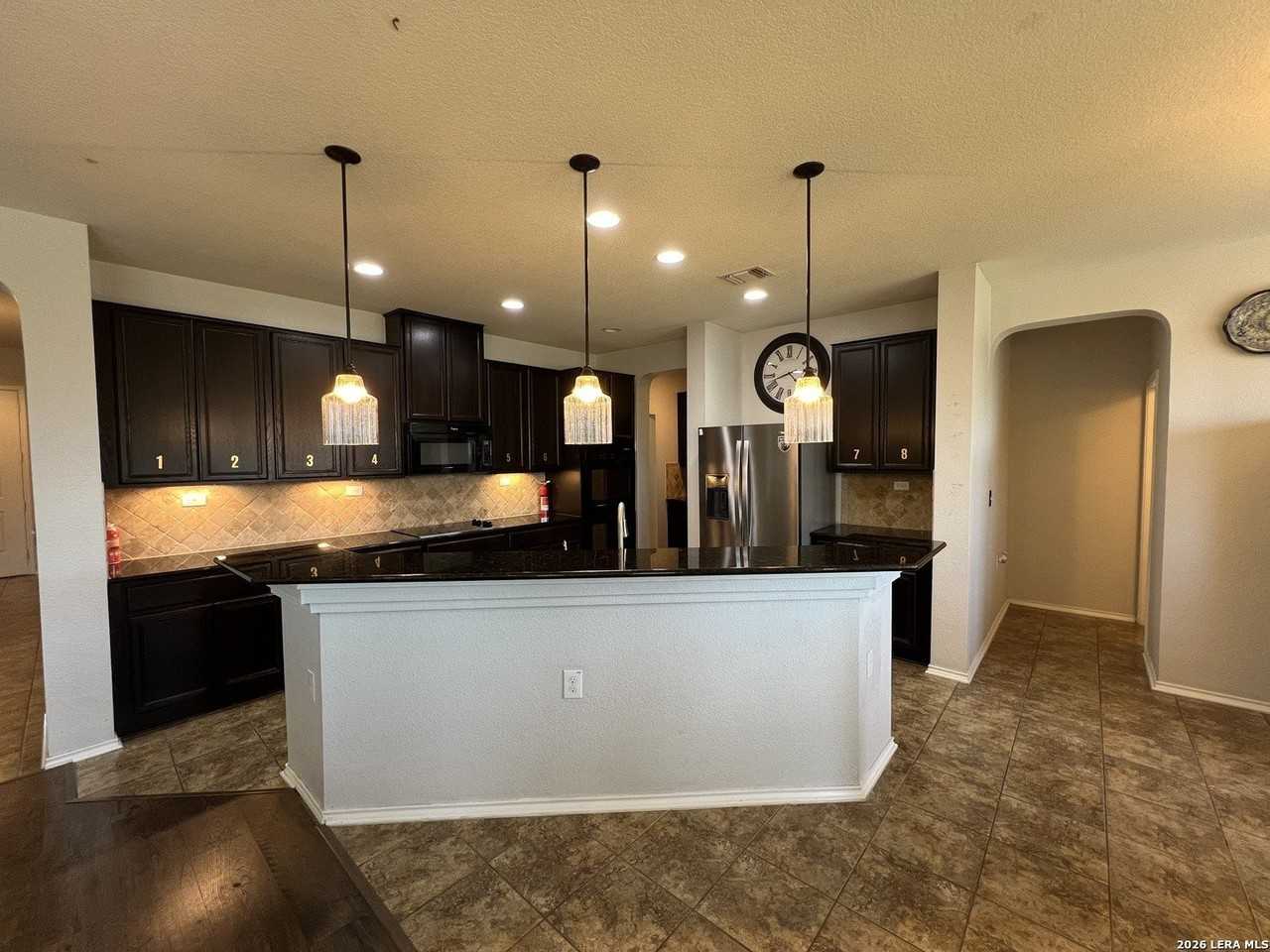 7335 Magnolia Blf - Photo 3 of 20