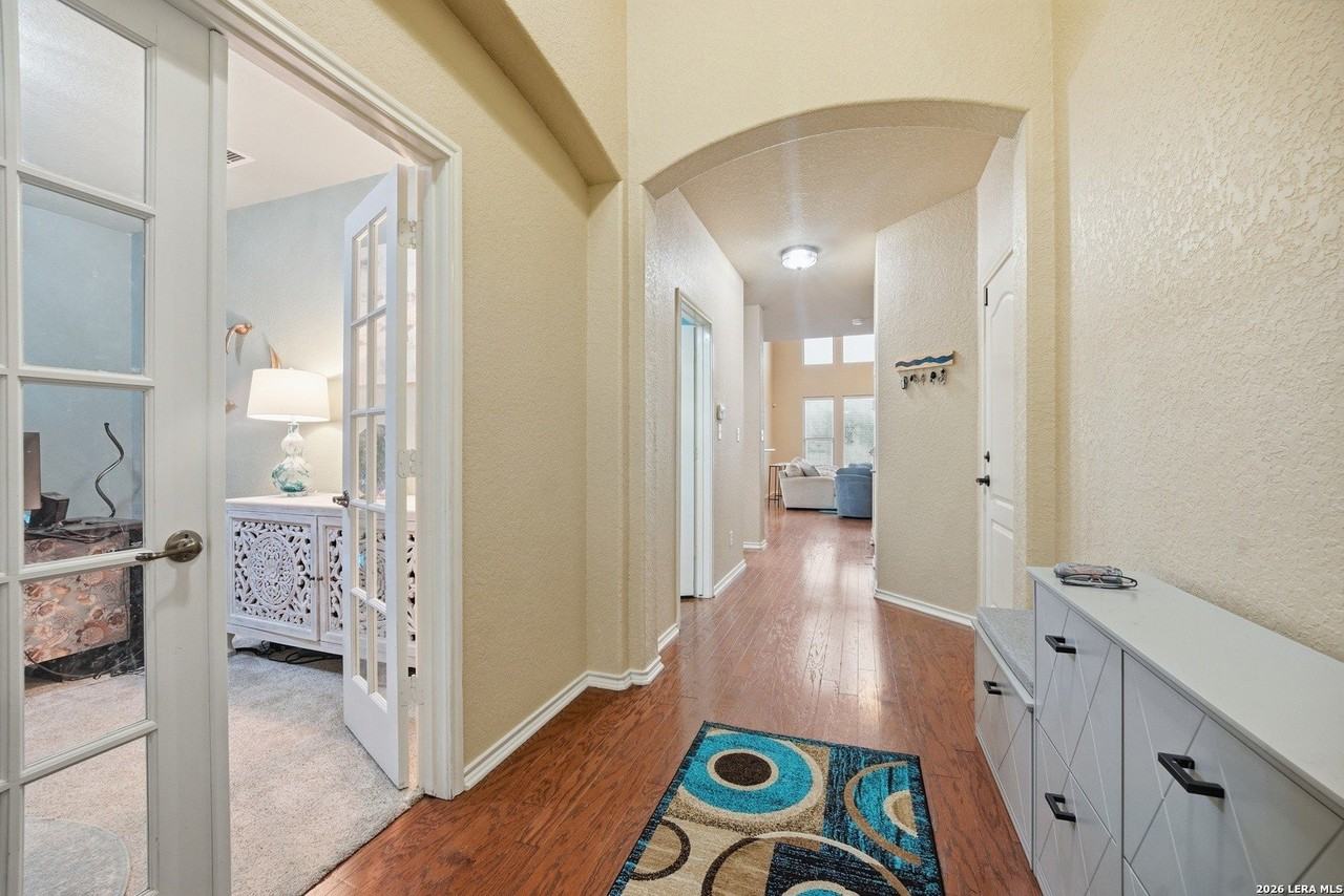 313 Brook Shadow - Photo 4 of 29