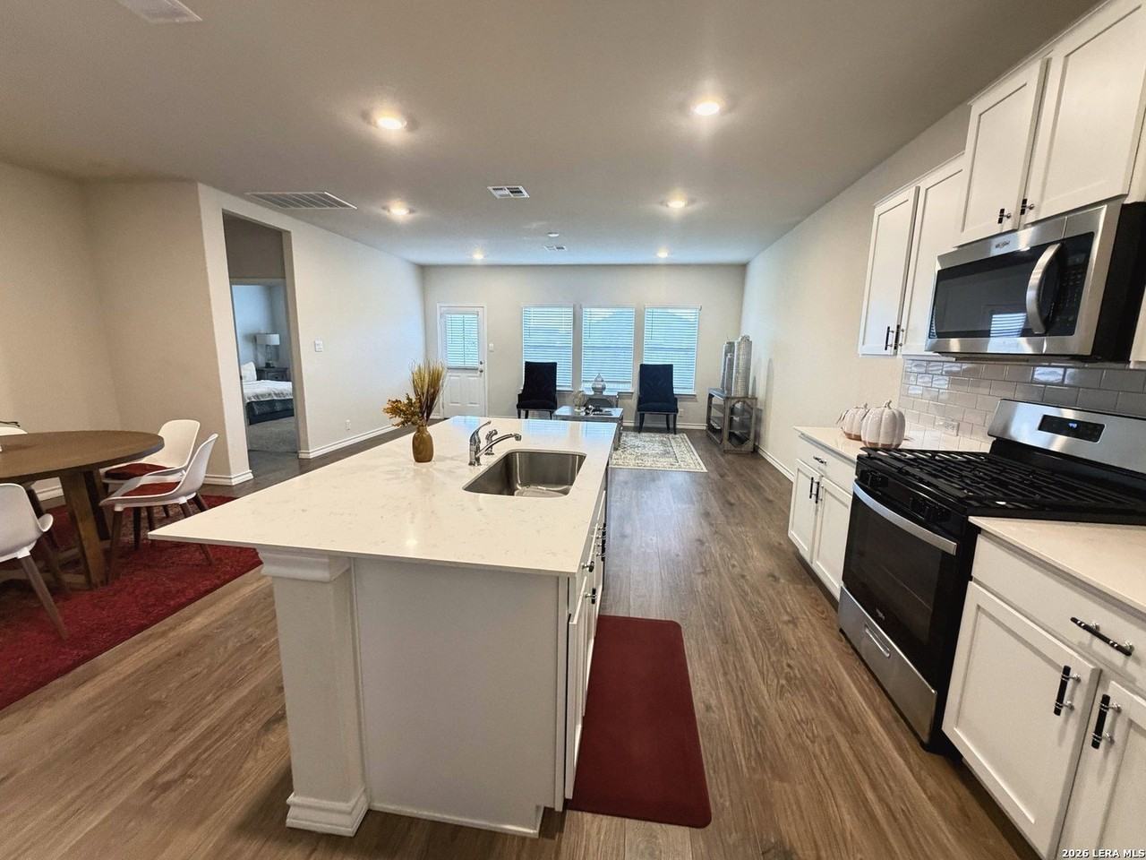 21252 Millstream Bnd - Photo 4 of 30