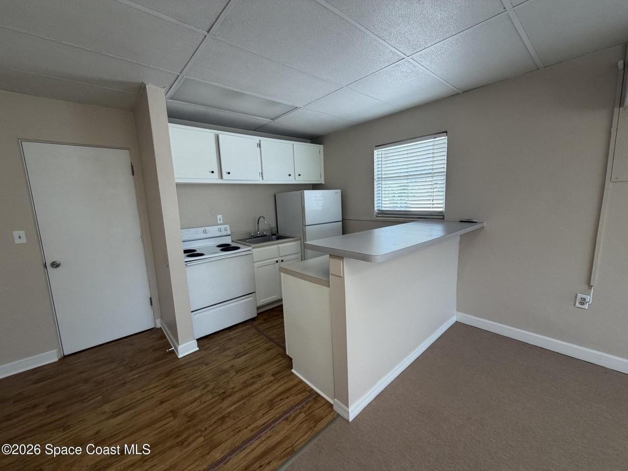 275 Magnolia Ave #9 - Photo 7 of 16