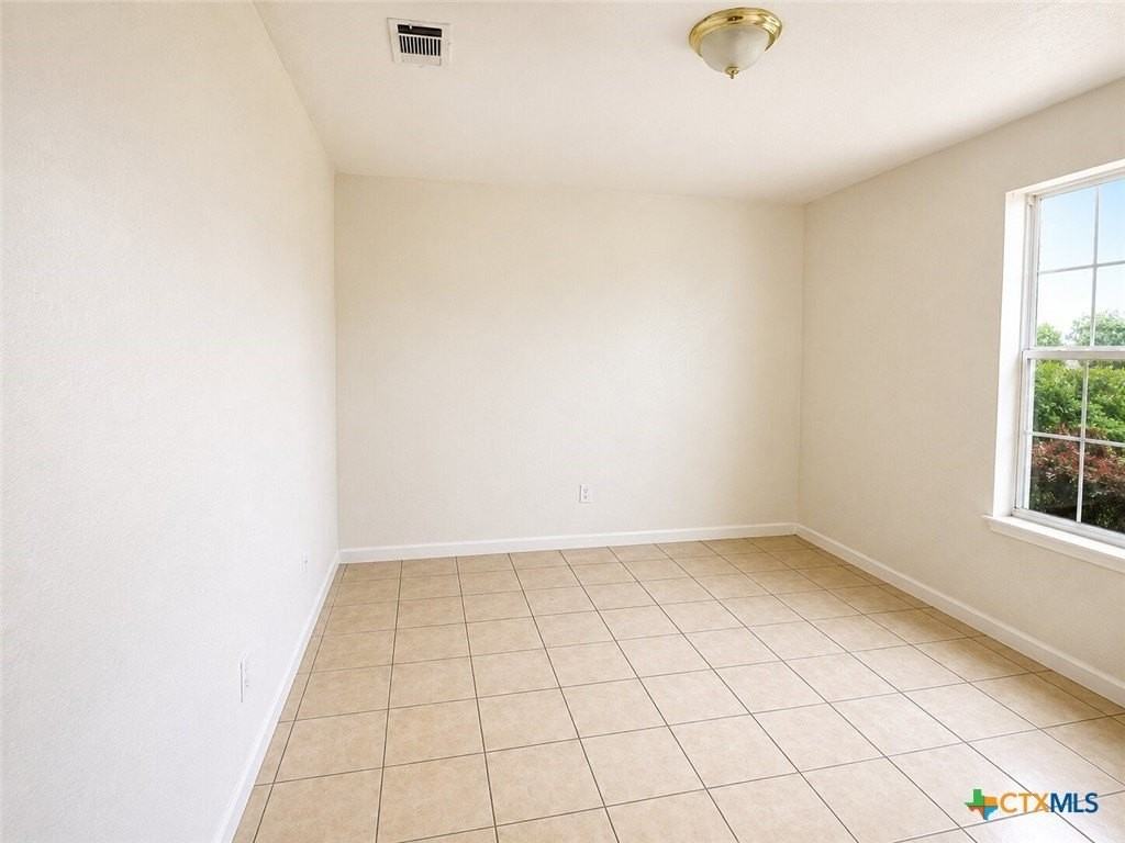 1405 Dugger Cir #A - Photo 7 of 13