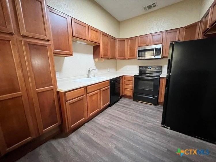 416 Moore St #416 - Photo 5 of 5