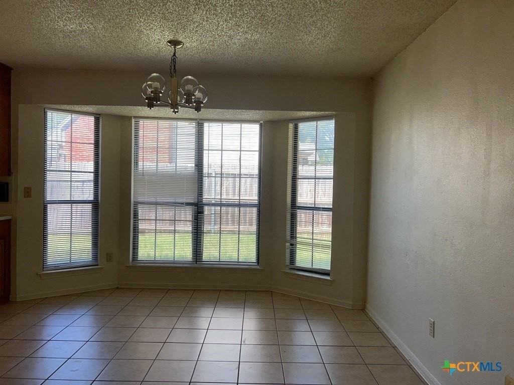 111 Nancy Dr - Photo 5 of 21