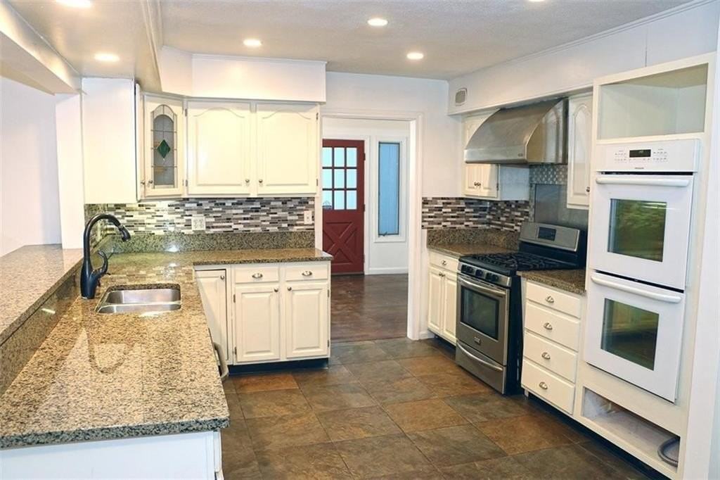 52 Charcalee Dr - Photo 7 of 28