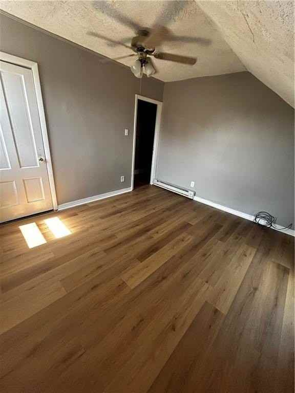 404 Bradford Ave #3 - Photo 5 of 17