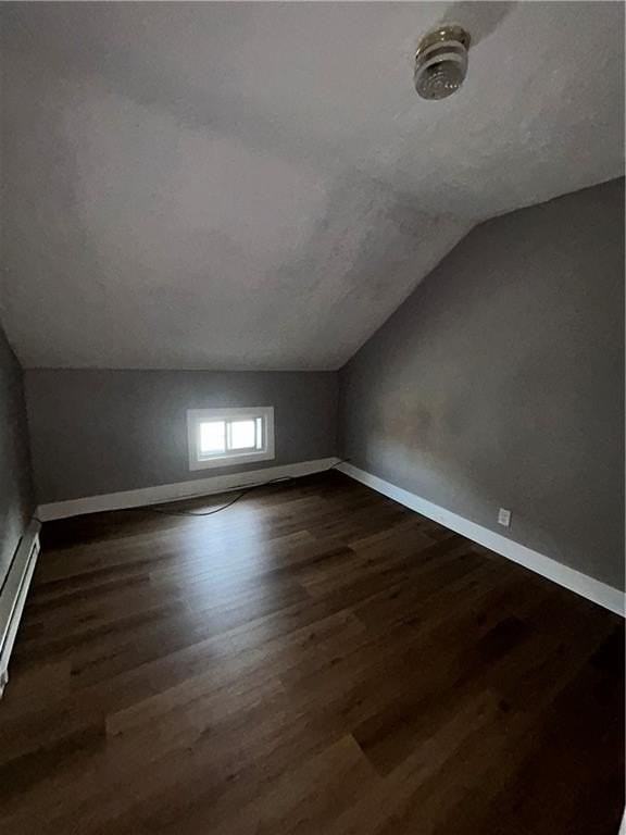 404 Bradford Ave #3 - Photo 7 of 17