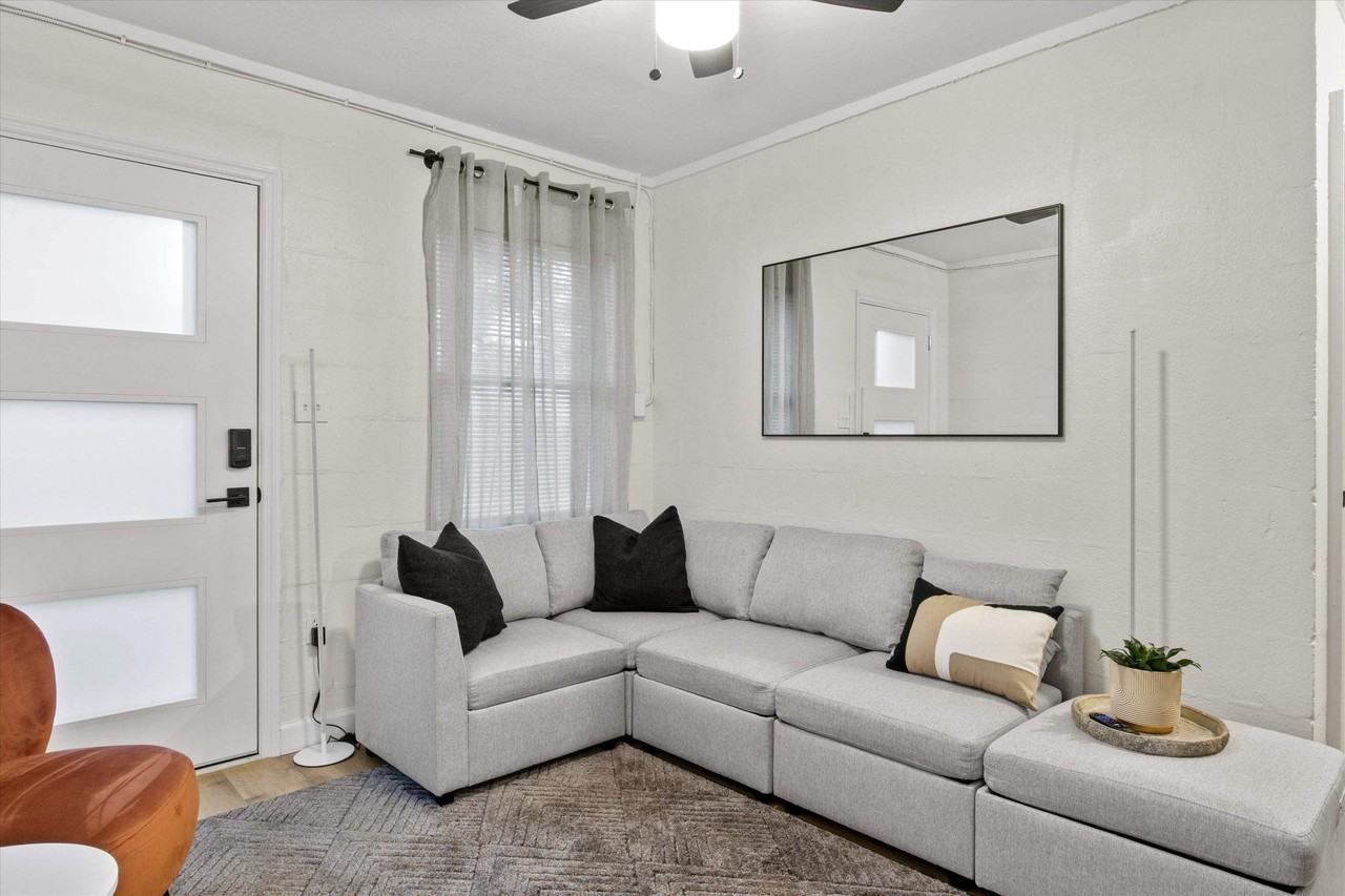 762 Westcott St #3 - Photo 3 of 25