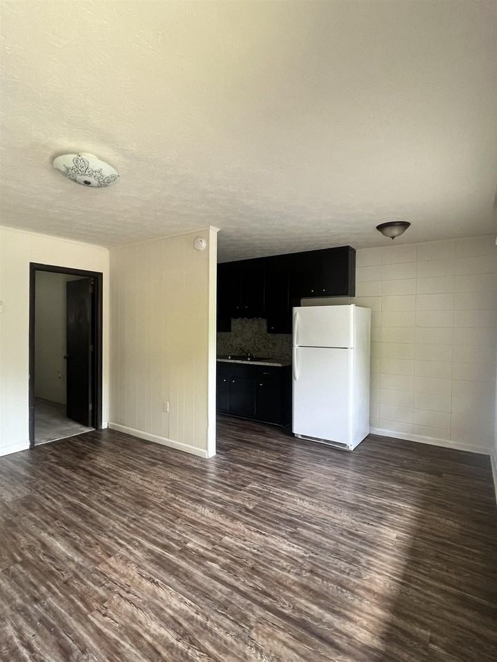 1501 Branch St #1 - Photo 3 of 8