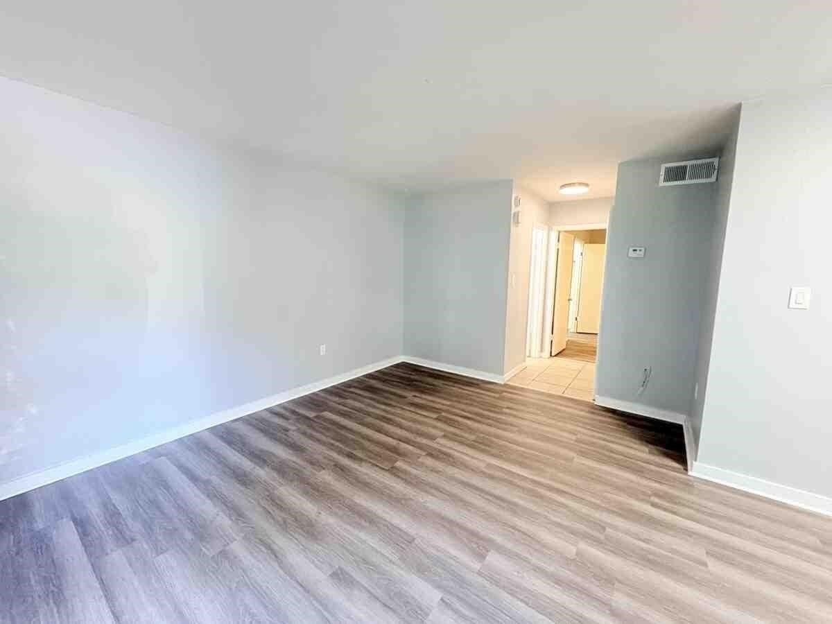 1530 Live Oak Dr #A2 - Photo 2 of 14