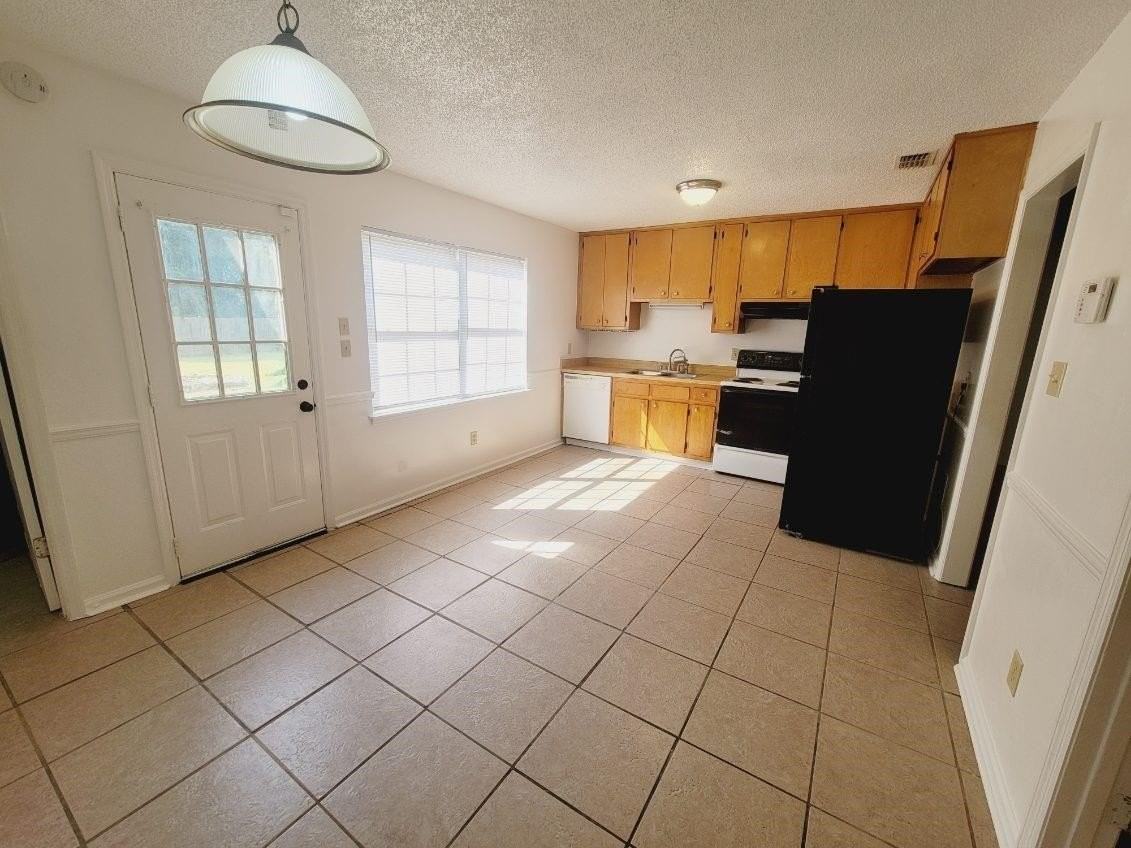 5800 Japonica Ct - Photo 6 of 28