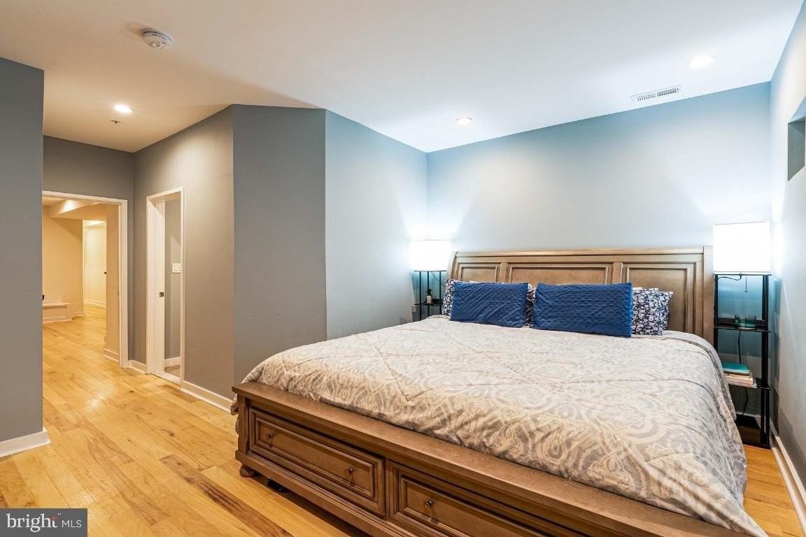 731 Fairmont St Nw #1 - Photo 6 of 23