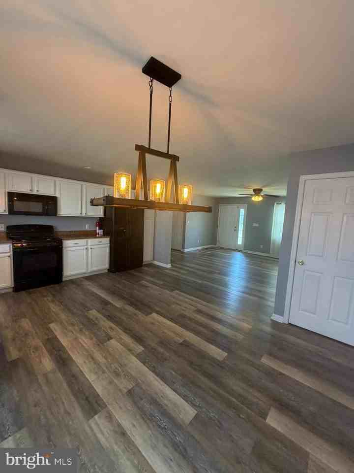 172 Abigail Ln - Photo 7 of 19