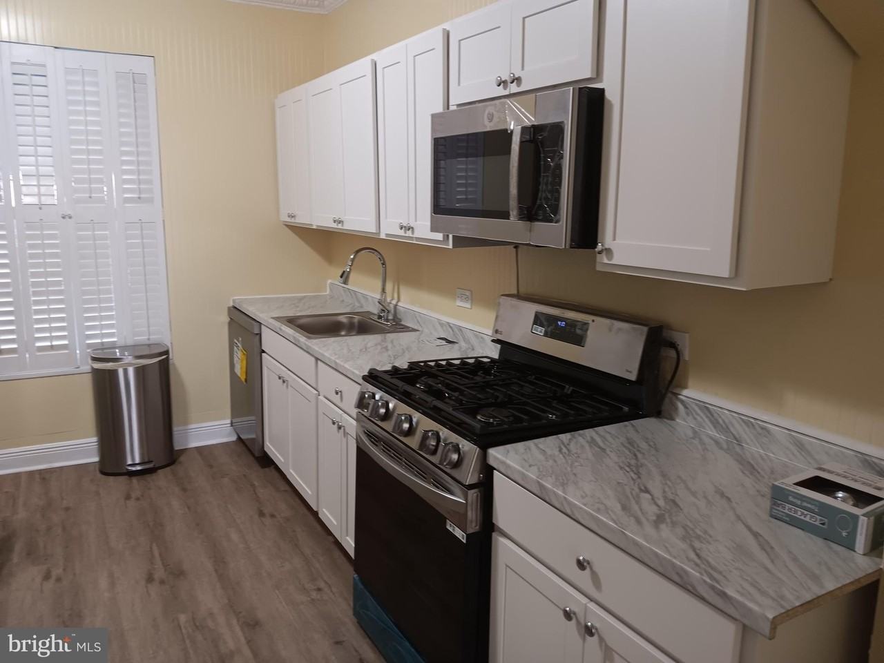 1340 Sargeant St - Photo 7 of 23
