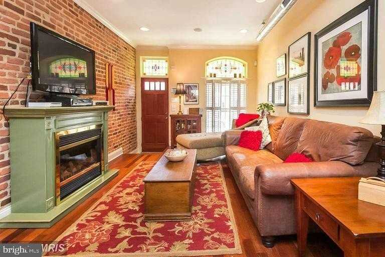 522 S Lakewood Ave - Photo 7 of 31