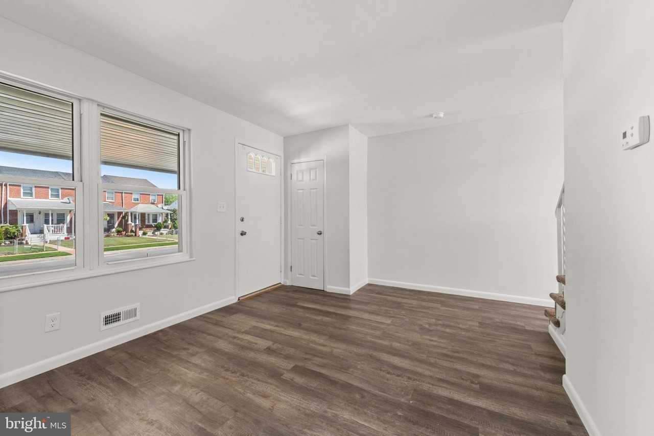 747 Arncliffe Rd - Photo 5 of 39