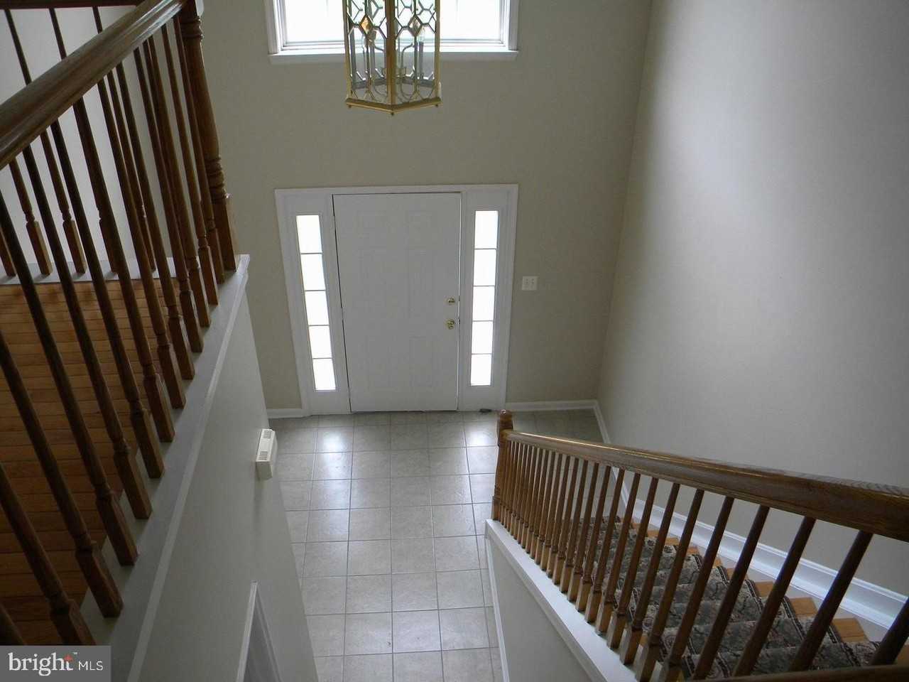 2236 Community Dr - Photo 2 of 21