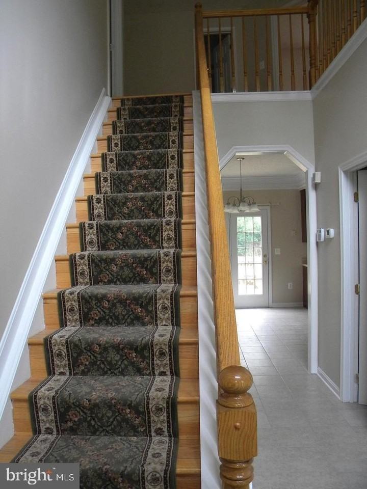 2236 Community Dr - Photo 3 of 21
