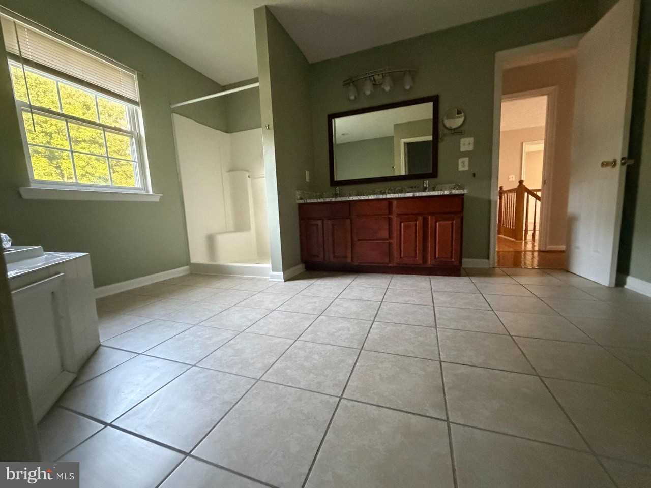2236 Community Dr - Photo 7 of 21