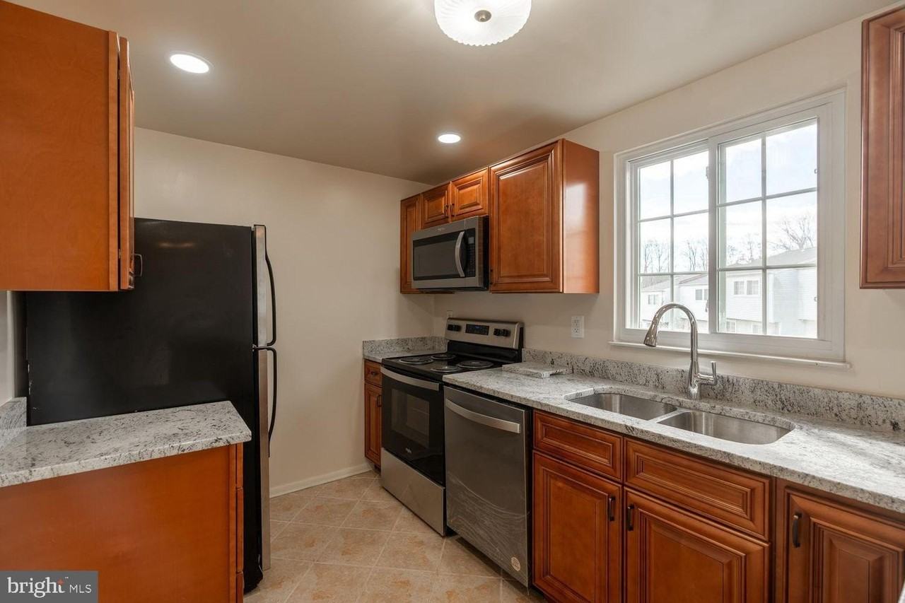 3713 Castle Ter #123-16 - Photo 4 of 20