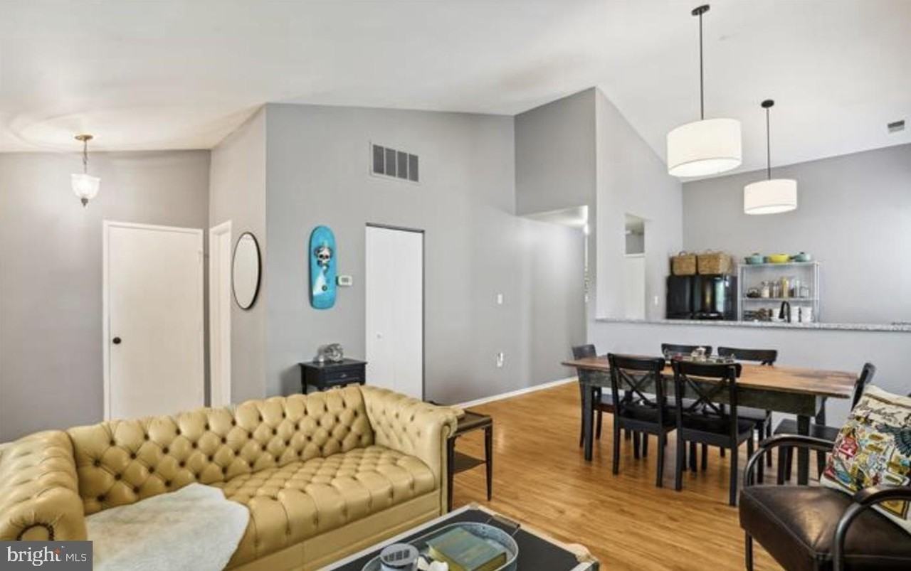 13348 Neerwinder Pl - Photo 3 of 21