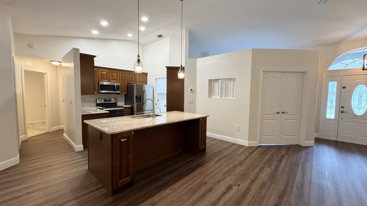 616 Erin Way #1 - Photo 5 of 40