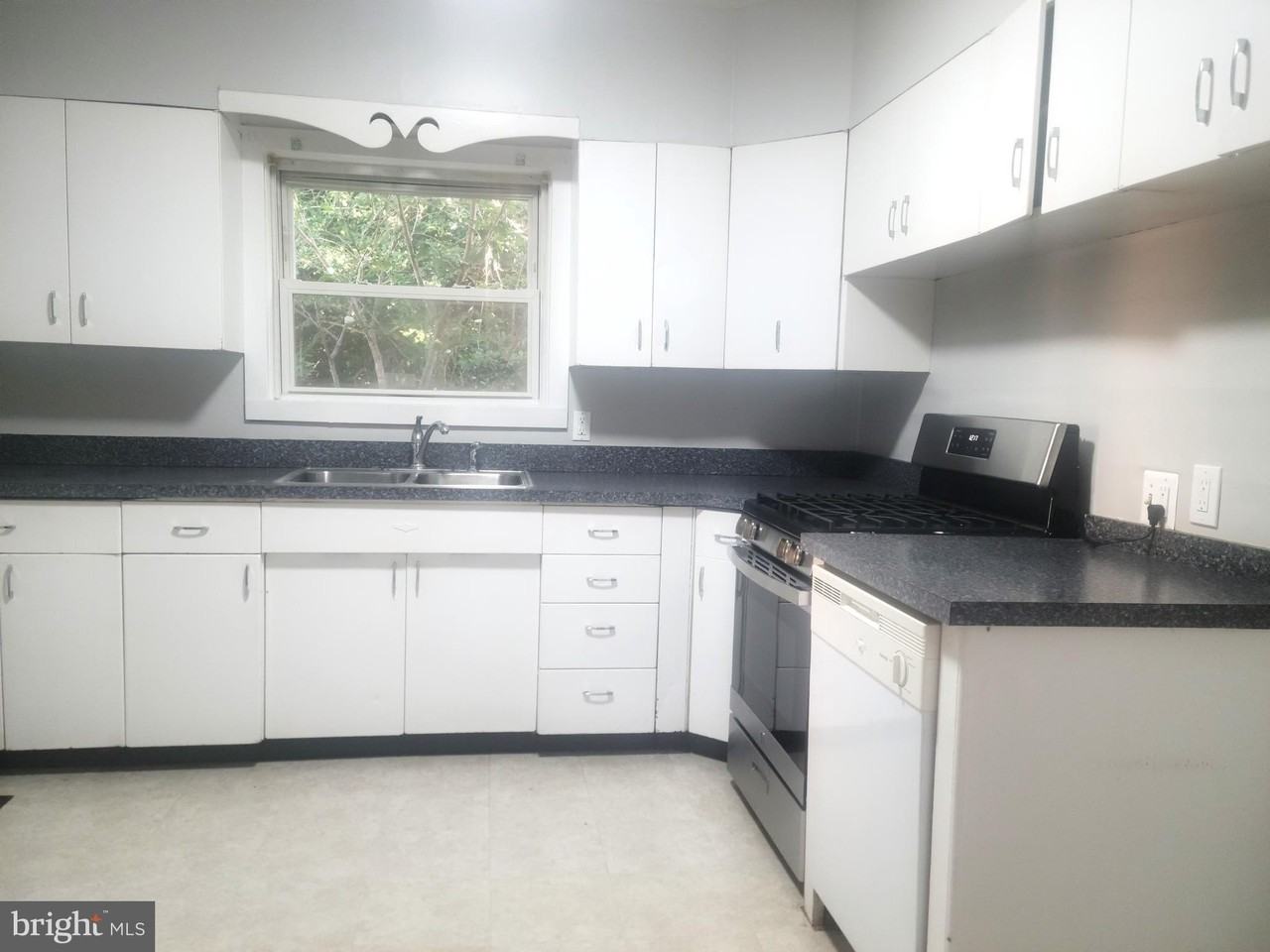 41 Model Ave - Photo 5 of 12