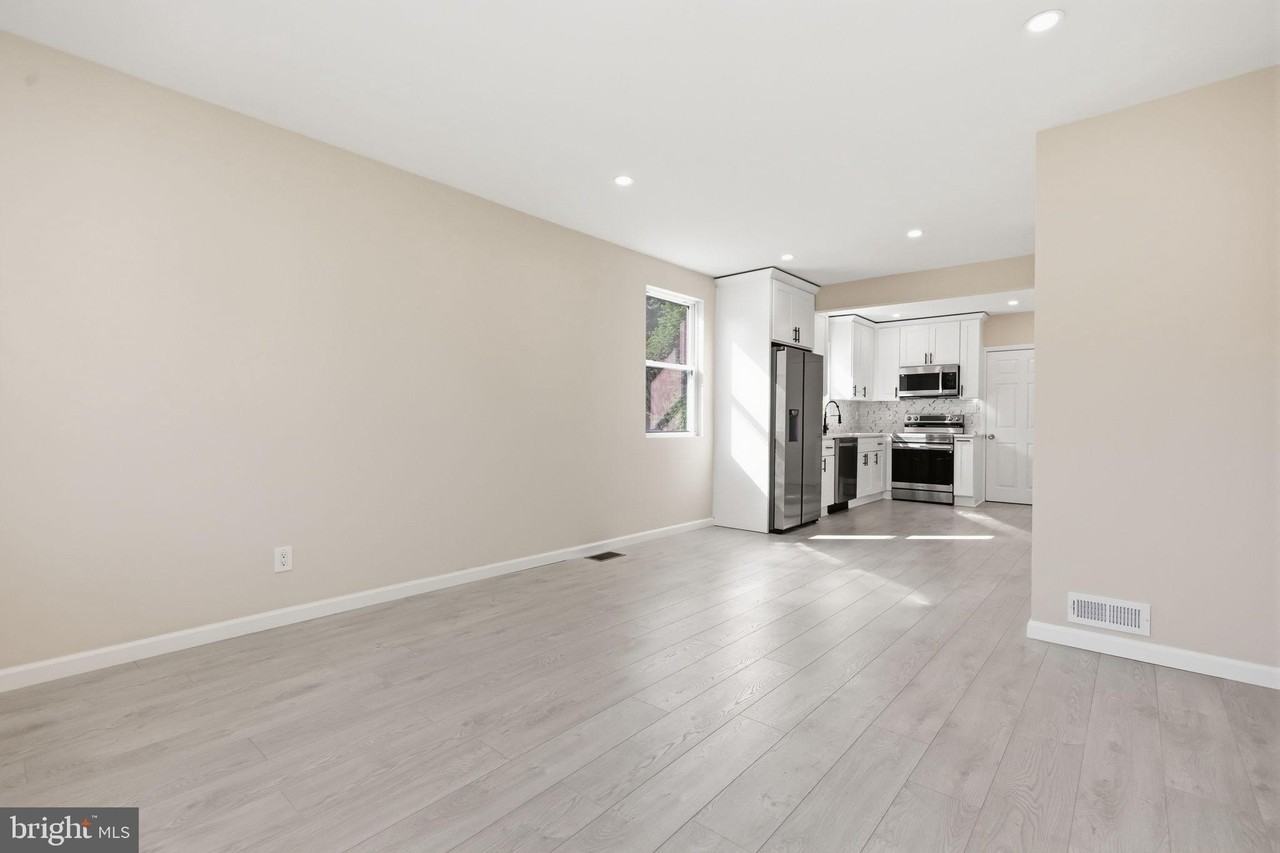 110 Elmwood Ave - Photo 4 of 24