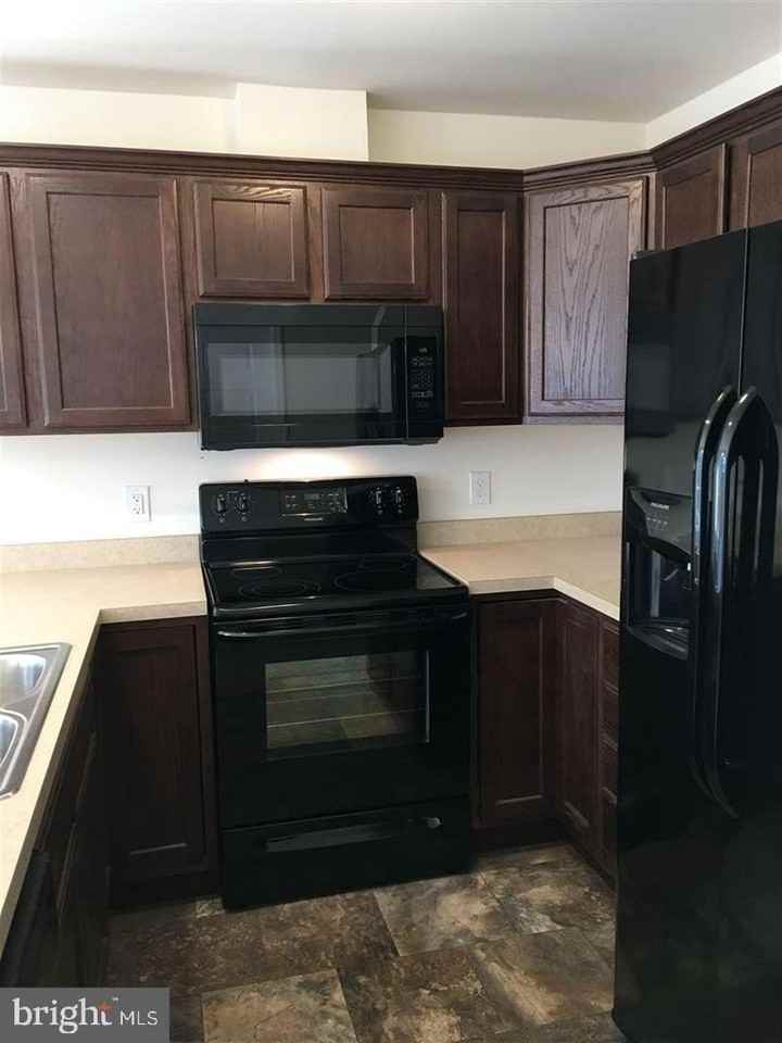 4742 Tuscarora St - Photo 4 of 13