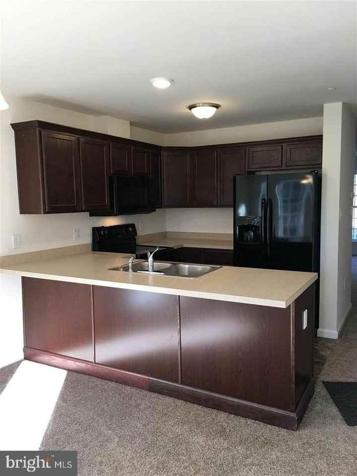 4742 Tuscarora St - Photo 5 of 13