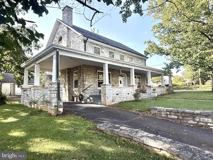 135 Loudon Rd - Photo 1 of 1