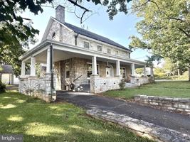 featured image of 135 Loudon Rd