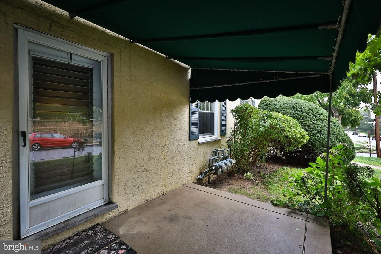 612 Shoemaker Ave #1 - Photo 3 of 16