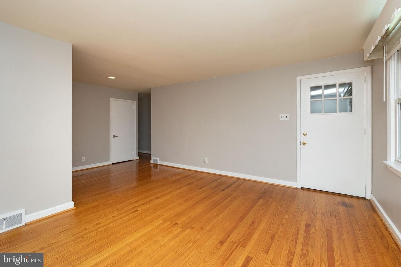 612 Shoemaker Ave #1 - Photo 6 of 16